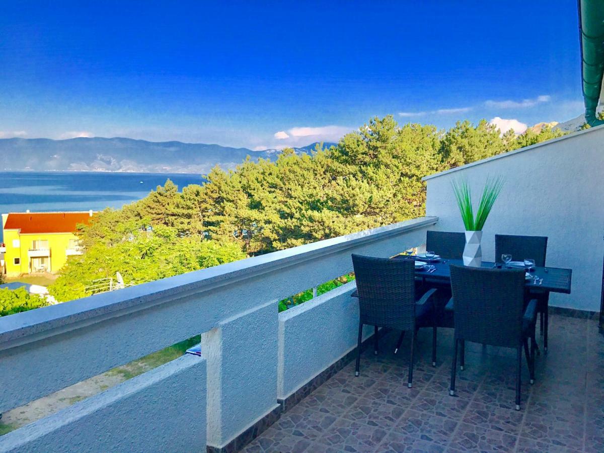 Apartmani Lisac Baška Exterior foto
