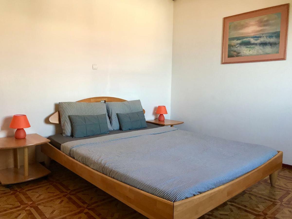 Apartmani Lisac Baška Exterior foto